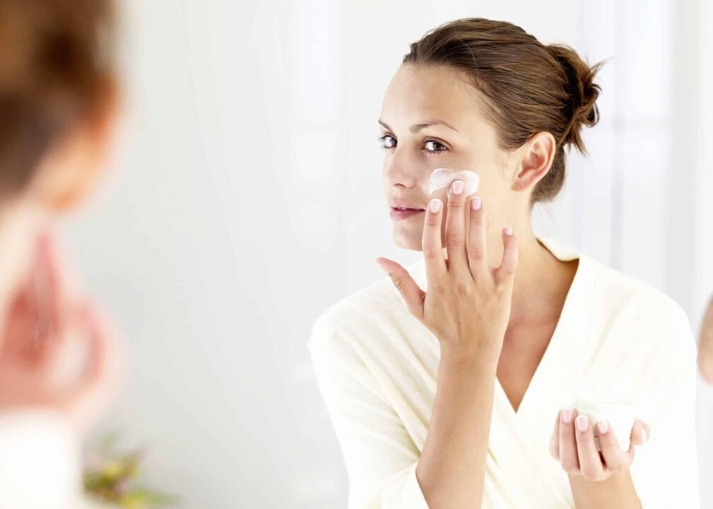 odos priežiūra raukšlių prevencijai