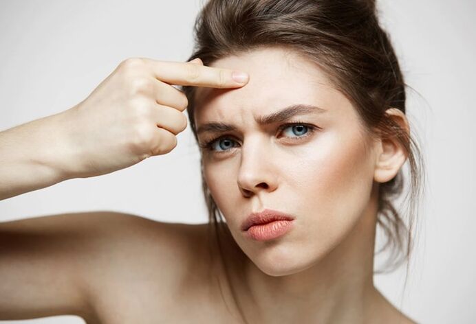 Prieš naudodami senėjimą stabdančias žoleles, turite žinoti savo veido odos tipą. 